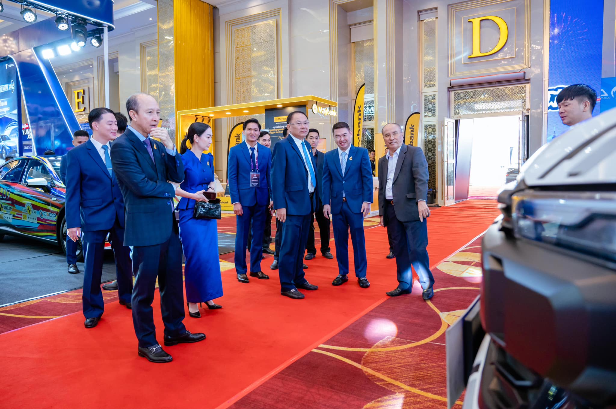 Neak Ouknha Kuon Thida ft DPM Hun Mani Activitie.jpg